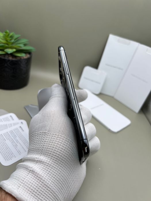 iPhone 11 Pro, на части, изгоряла платка