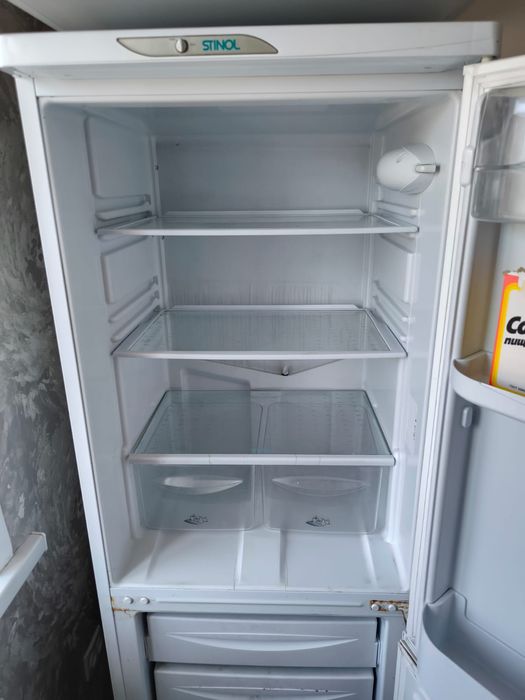 Холодильник STINOL