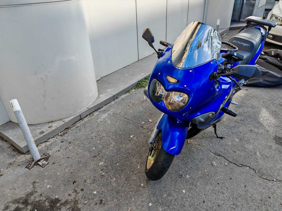 Suzuki GSX600F Katana 2004 cu topcase Shad SH44