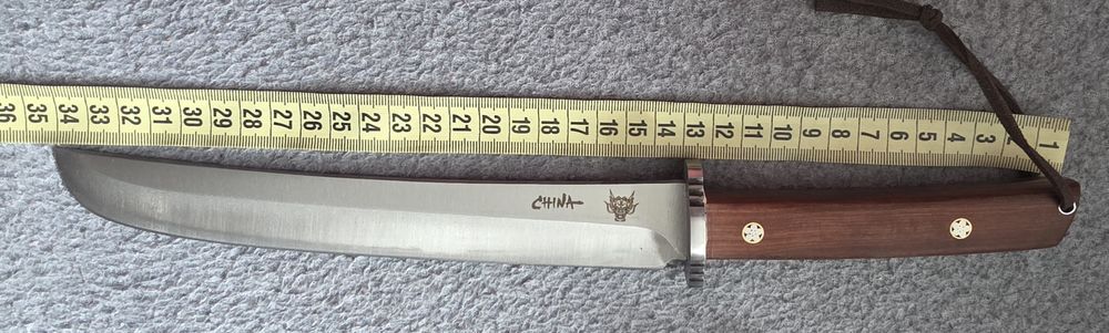 Cutit de vanatoare / camping