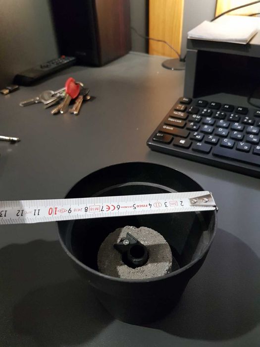 Декоративни саксийки Ф10,  височина 8 см.