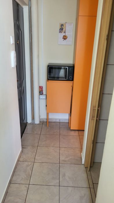 Închiriez garsoniera in zona Dacia