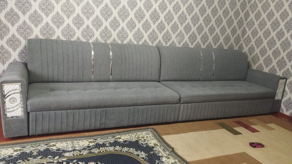 Диван б/ у 4 метра
