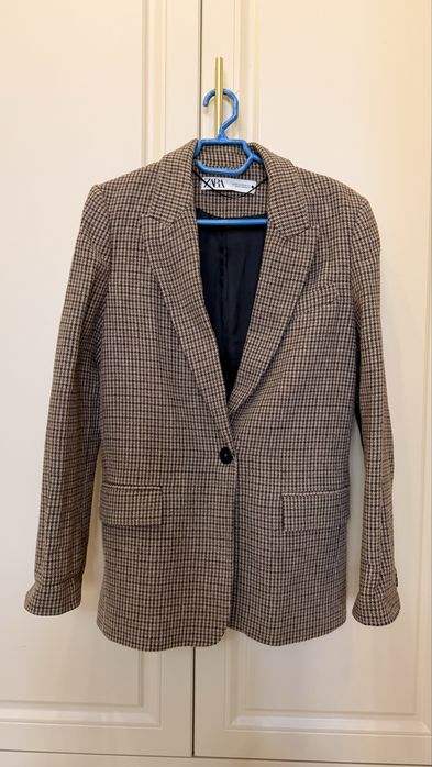 Продам костюм манго