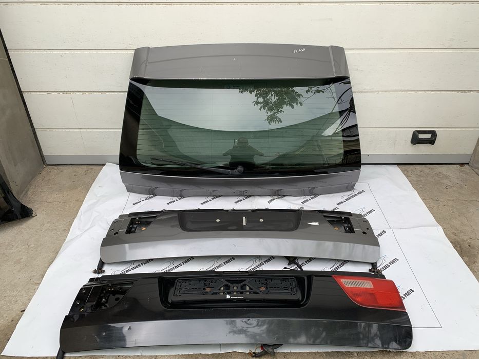 Капот на Мерседес 211 Mersedes