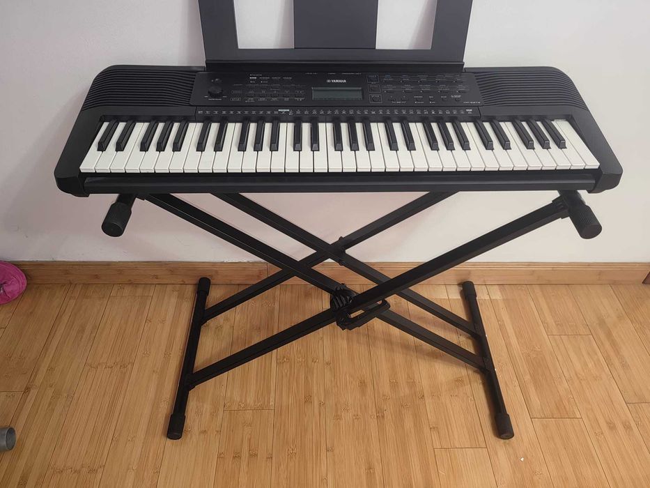 Orga Electronica Yamaha PSR-E273