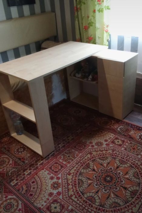 Новые столы разные модели