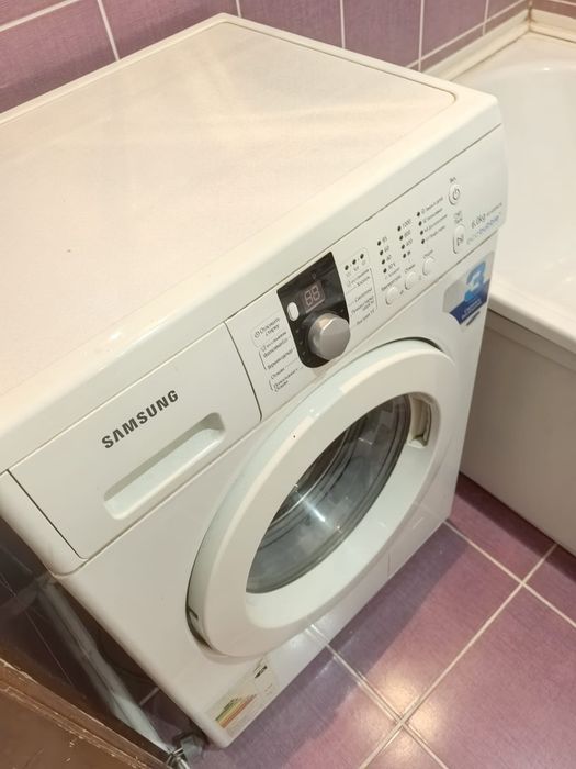 Продам стиральную машинку Samsung