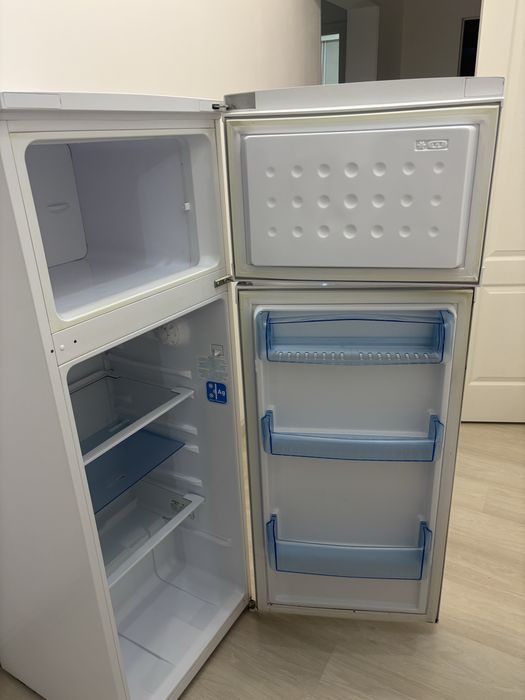Продается холодильник