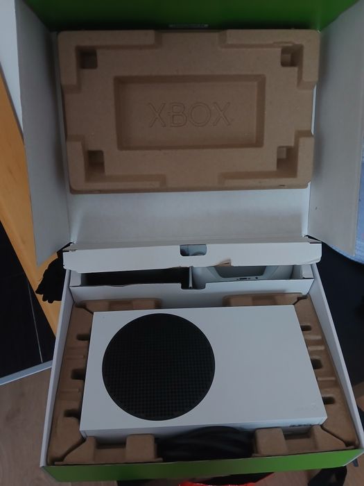 XBOX cu console.