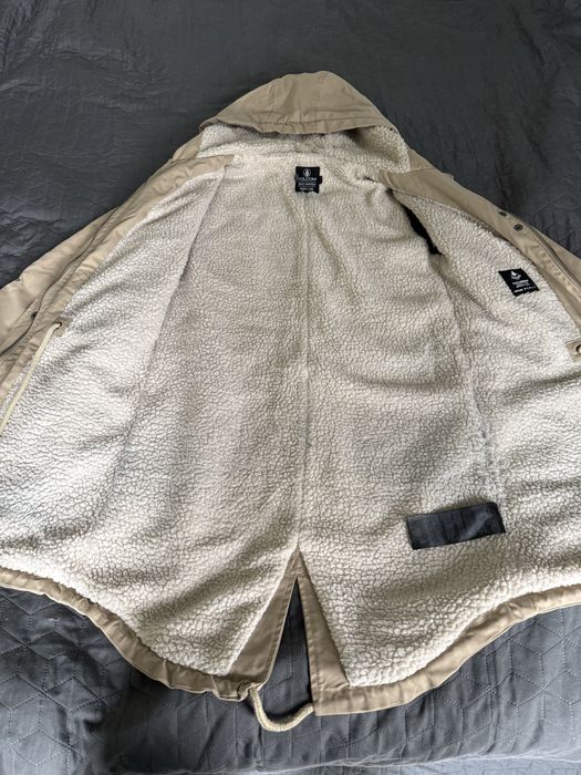 Дамско зимно яке Volcom, XS