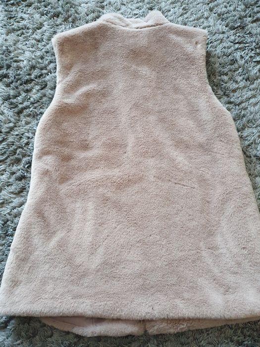 Vesta blana sintetica