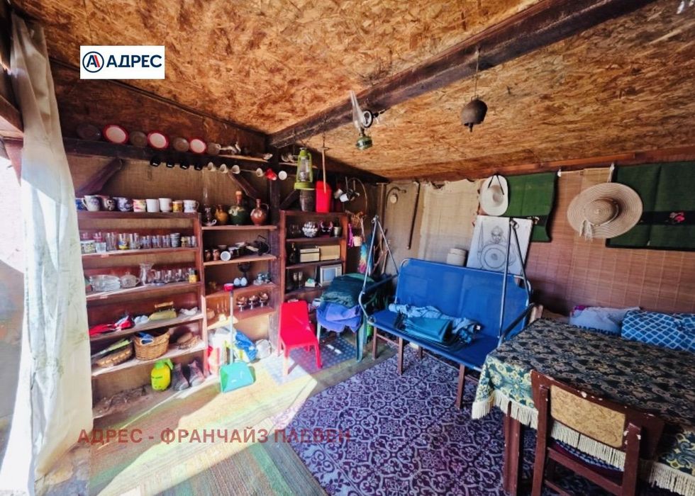 Къща в Плевен, област-с.Изгрев площ 50 цена 30000