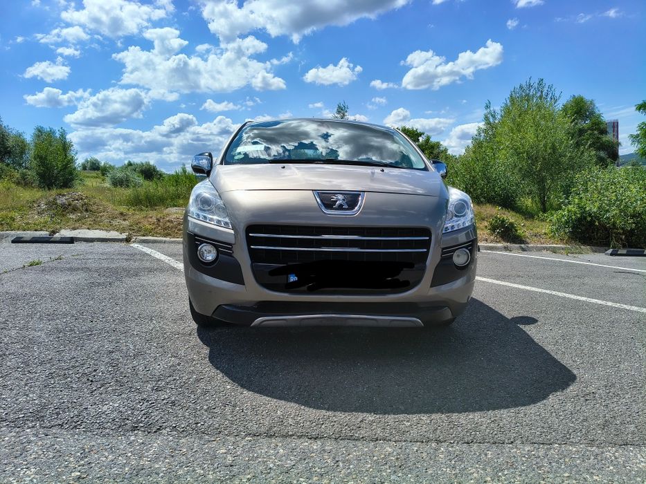 Vând Peugeot 3008 hybrid