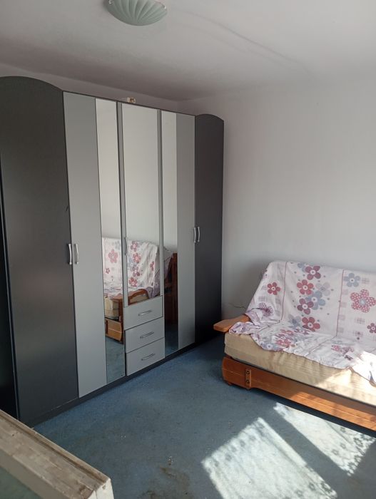 Vând apartament cu doua camere