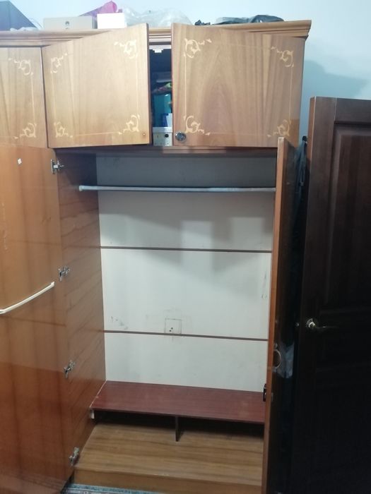 Продам шкафы срочно