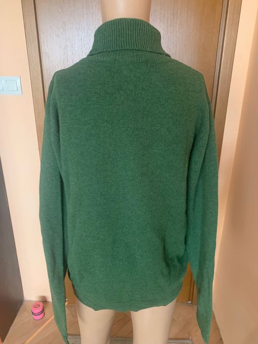 Пуловер 100% агнешка вълна