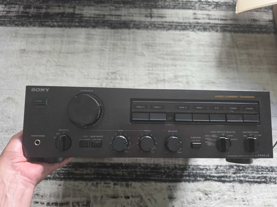 Продавам Усилвател Sony TA-F444ESII