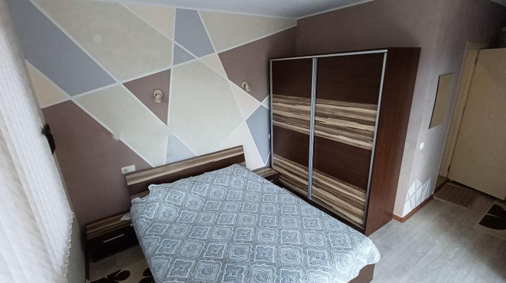 Продава се Къща в София, Иван Вазов - 207 кв.м за 2416 €/кв.м - Снимка #2