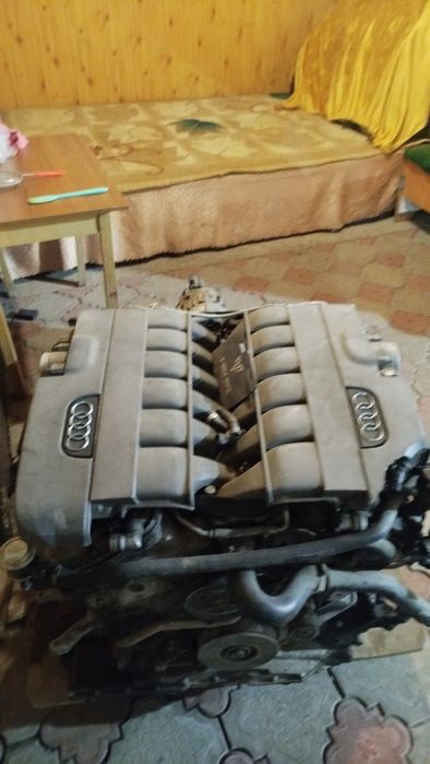 Продам мотор на audi a8 6 л