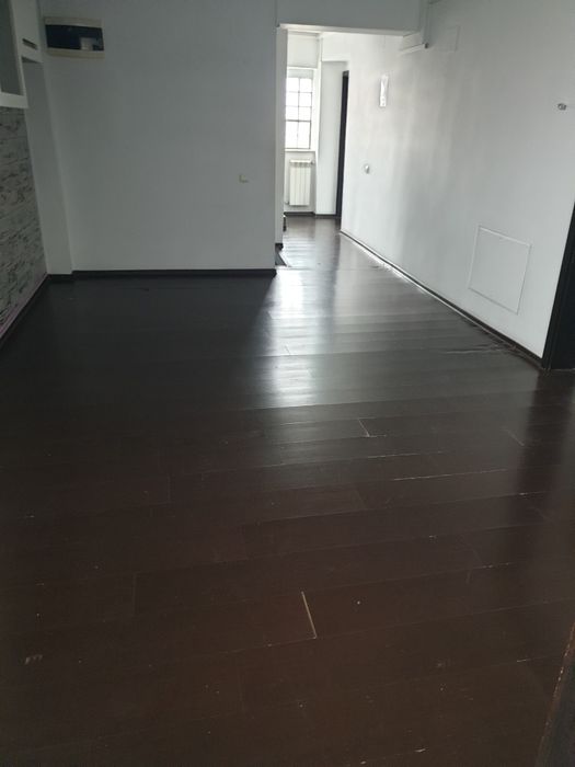 Clădire birouri D-P-3Et zona Trocadero preț  6200 euro