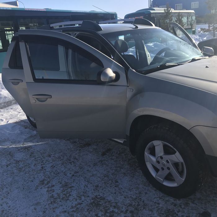 Продам кросовер Duster