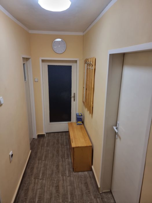 Двустаен апартамент под наем в кв. 72