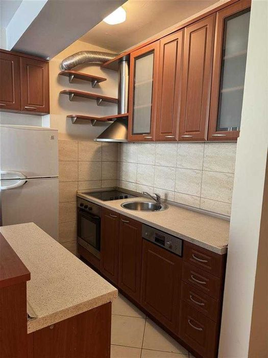 Дава се под наем Тристаен апартамент в Пловдив, Западен - 79 кв.м за 438.6 € - Снимка #2