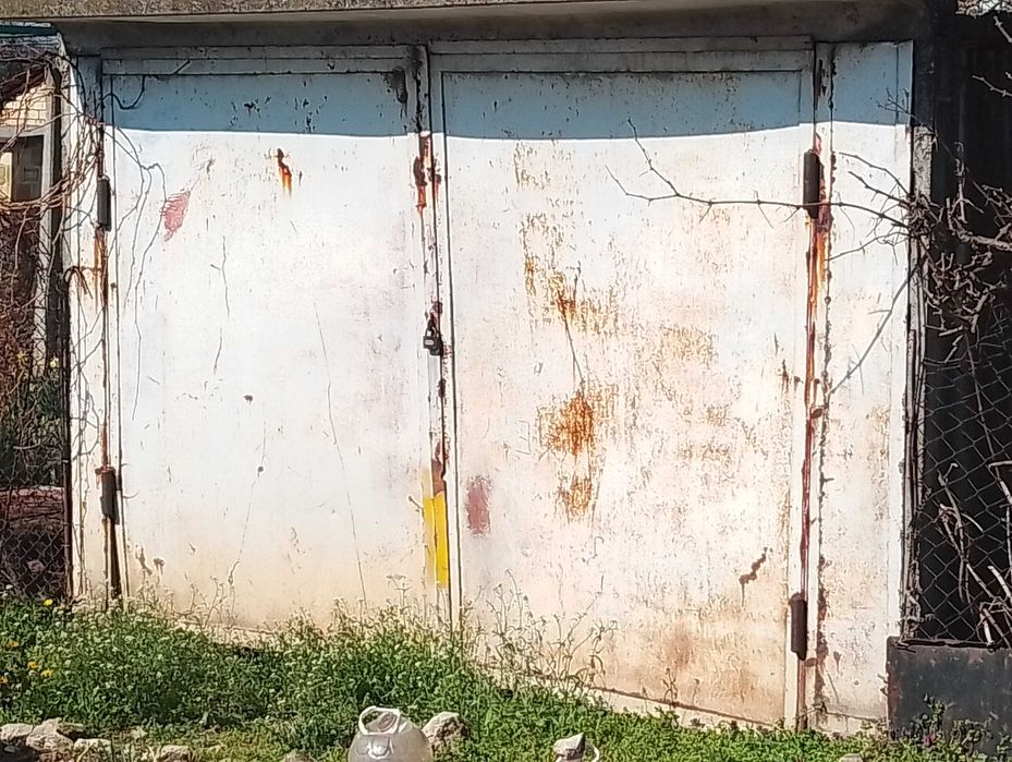 Продавам къща в гр. Каспичан