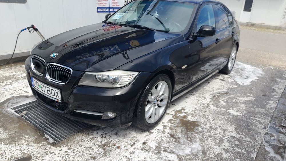 Vînd Bmw seria 3 din 2010