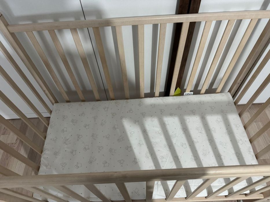 Продам детскую кроватку