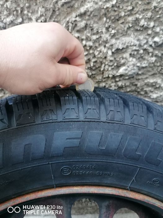 Зимни гуми с джанти 195/65/15 за Пежо и Ситроен