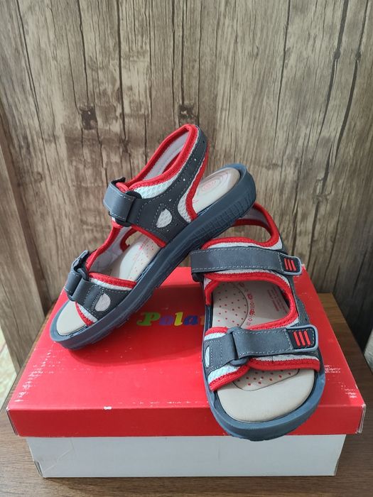 Босоножки для мальчика Polaris 33размер, новые, мягкие