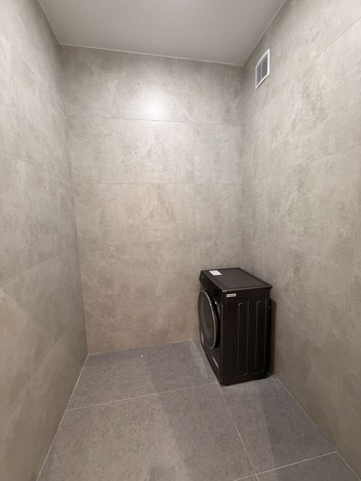 NRG Jomiy 2/2/12  продается двухкомнатная квартира, с новым ремонтом.