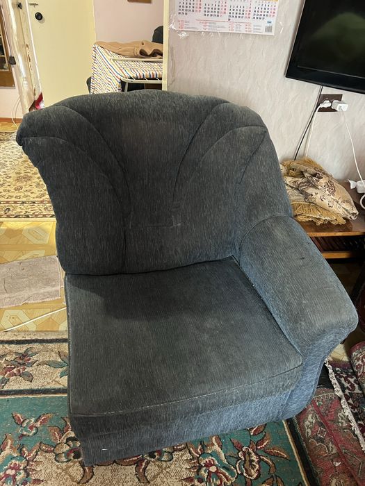 Диван с поворотом