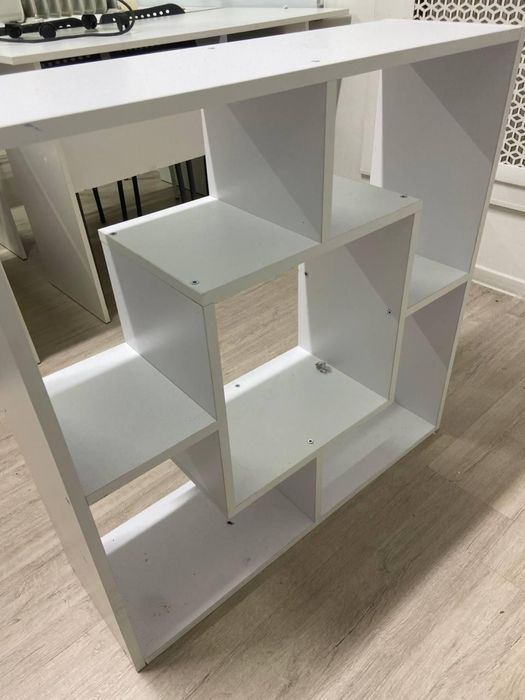 Продам шкафы полки и камод.