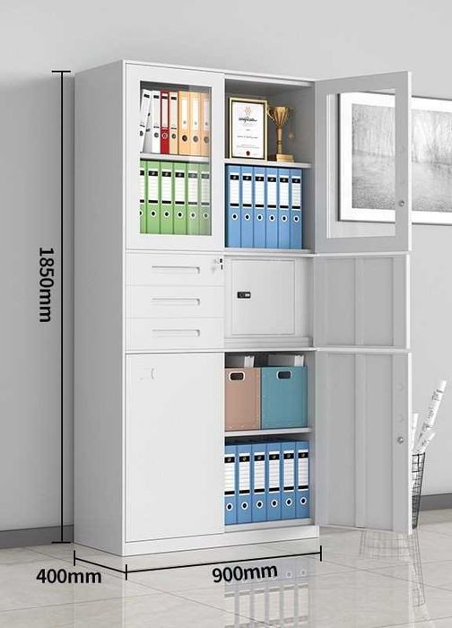 Zanglamaydigan po‘latdan kitob javoni — kuchli metall tokchalar bilan