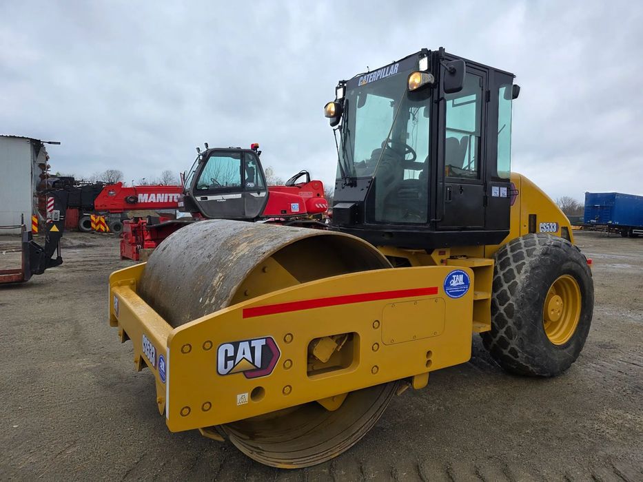 Caterpillar Cat CS-533 cilindru compactor terasament 13 tone hamm ammamn bomag 2 trepte vibratie / 2 trepte mars