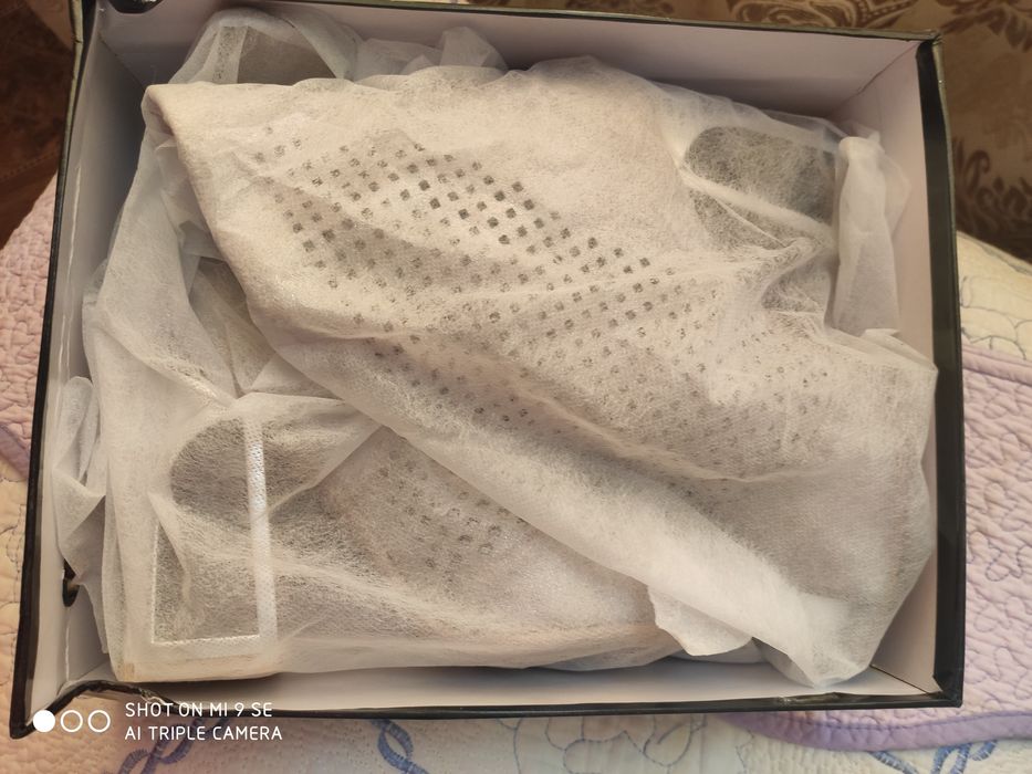 Продам босоножки