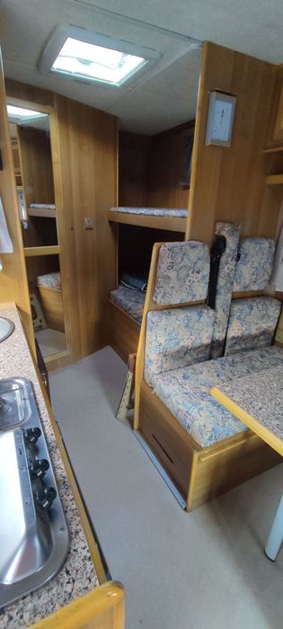 Кемпер под наем за шест човека от 75 евро за ден