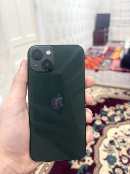 Айфон 13 зелёный