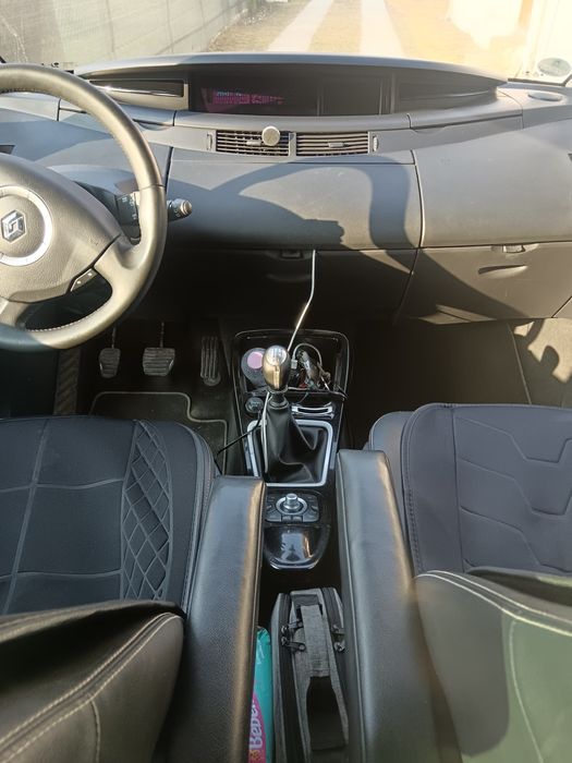 Vând Renault espace 4