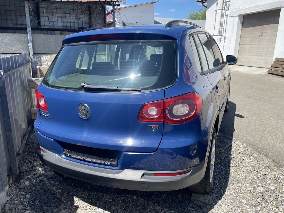 Vand 3X Vw Tiguan 1.4tsi 4motion 4x4 fab 2009 unul defect .8500€ toate