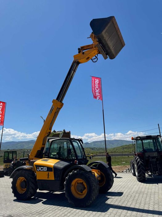 Incarcator telescopic JCB 536