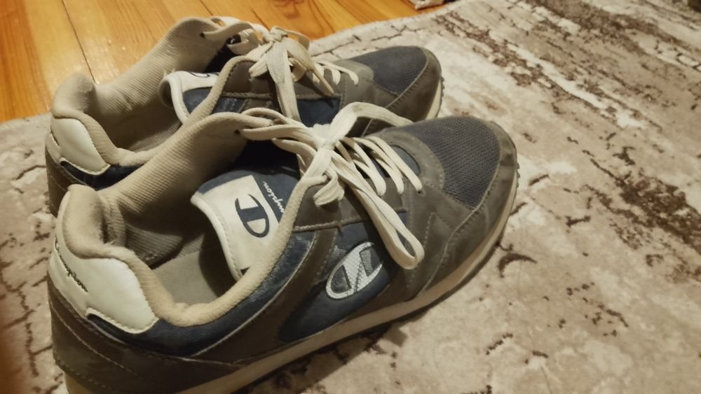 Продавам мъжки обувки