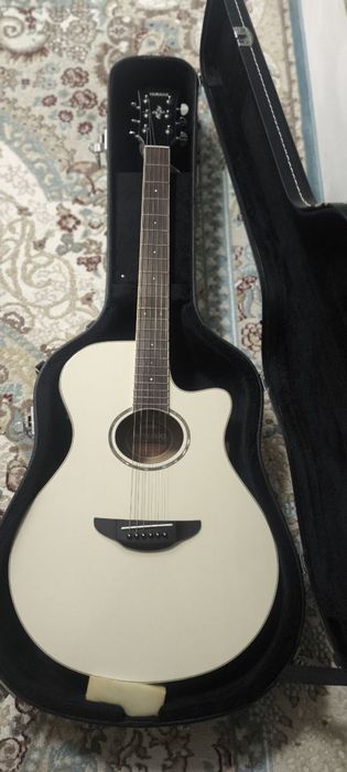 Электроакустическая гитара yamaha apx600
