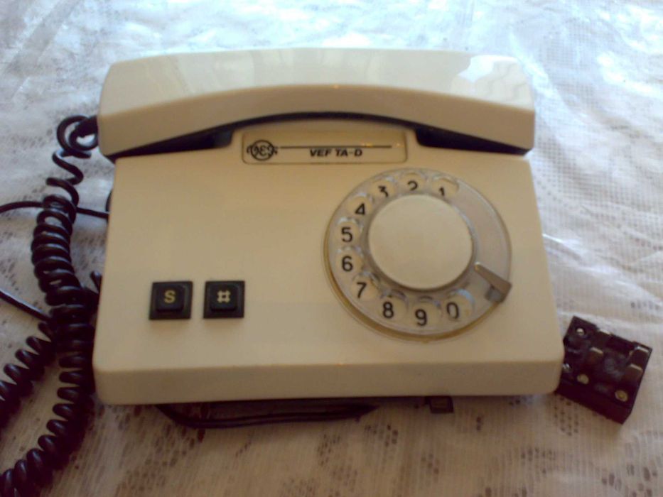 Продам  стационарный  дисковый  телефон    6000