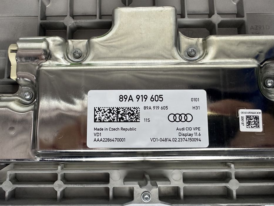 Дисплей AUDI Q4 E- TRON 89A919605