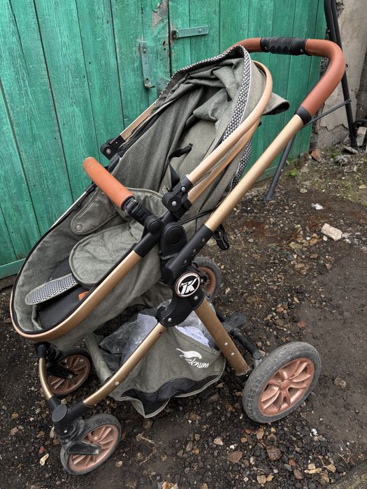 Продам коляску недорого
