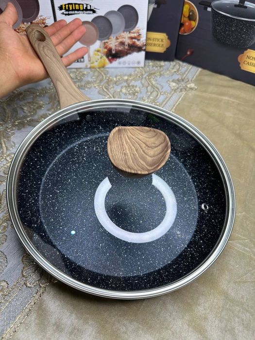 Сковородка, това, мрамор қопламалик, фақат оптом. Олчам 20-28 гача.